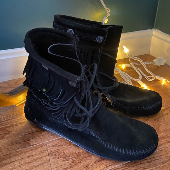 Minnetonka moccasins - Picture 3 of 6